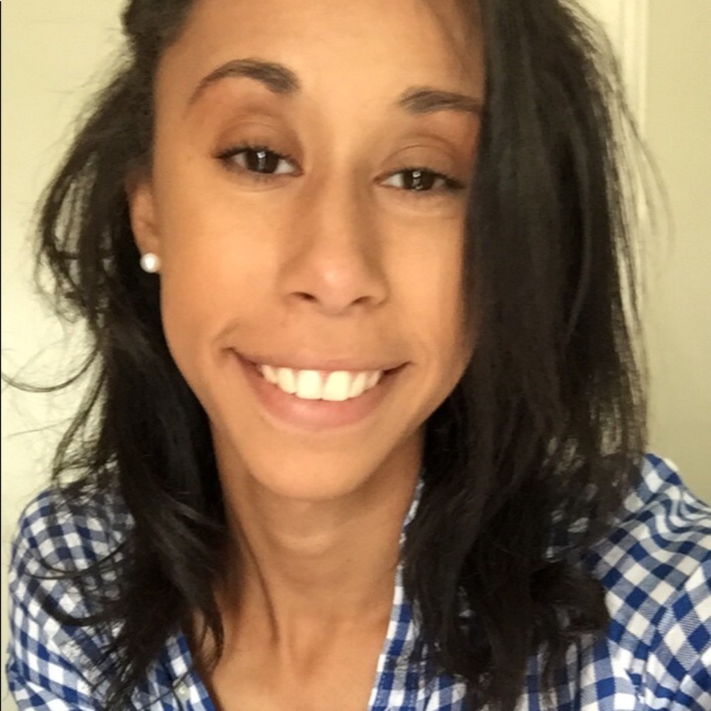 Meet your Posher, Olivia